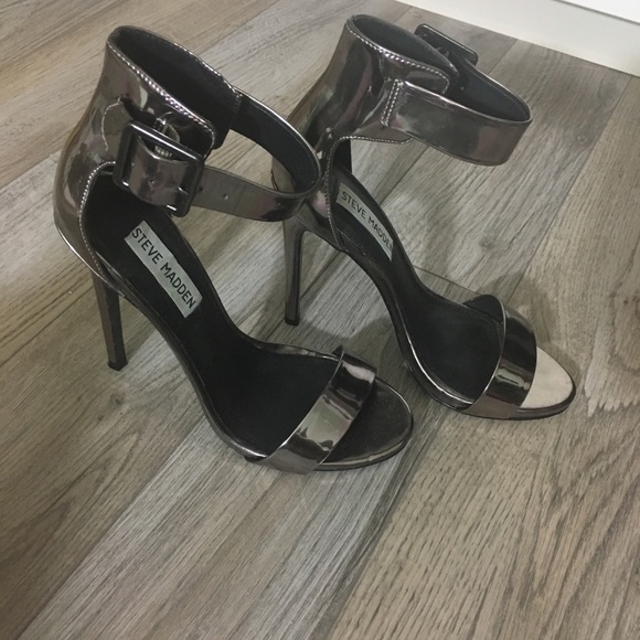 Steve Madden Sandals - Picture 2 of 6